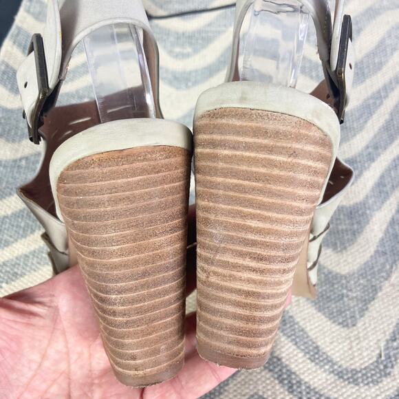 Restricted Perforated Booties Size 7.5‎ Neutral Bone Gray Faux Leather - Picture 4 of 13